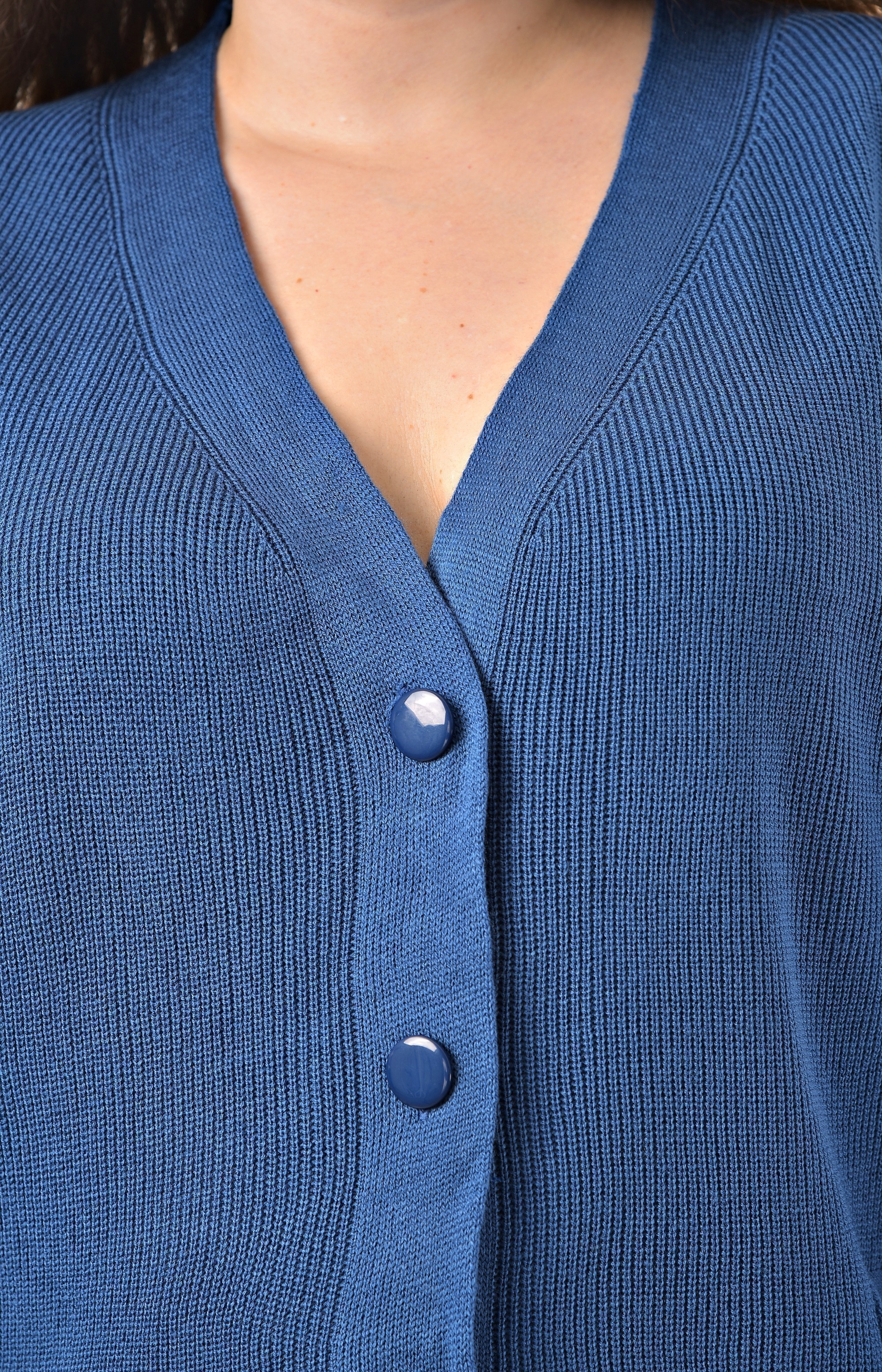 Кардиган трикотажный синий большого размера Кардиган трикотажный синий большого размера