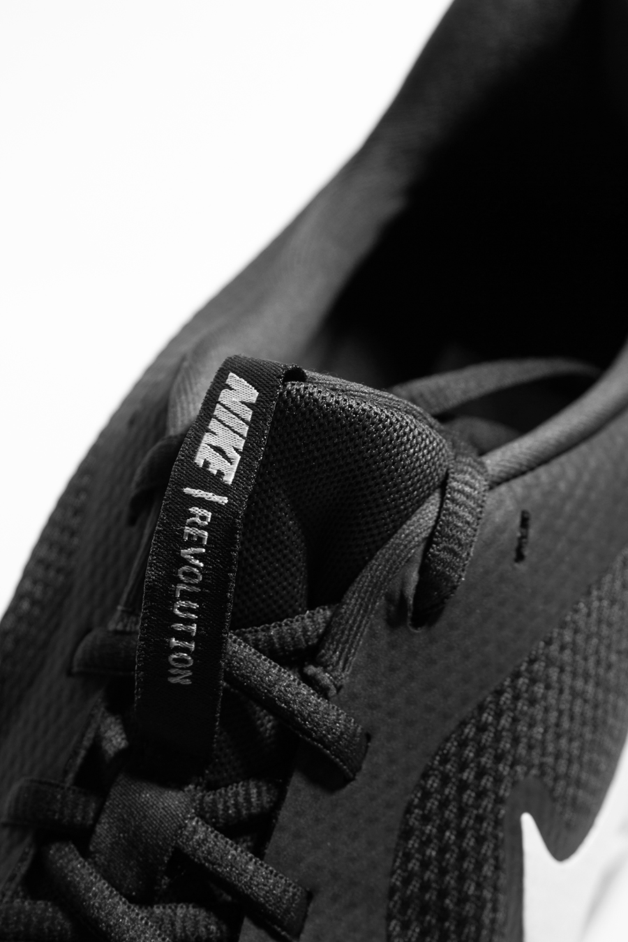 Черные кроссовки NIKE большого размера