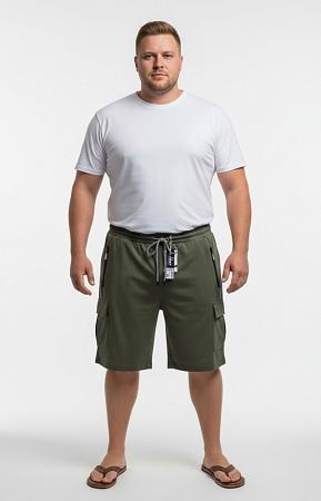 Спортивные зеленые шорты