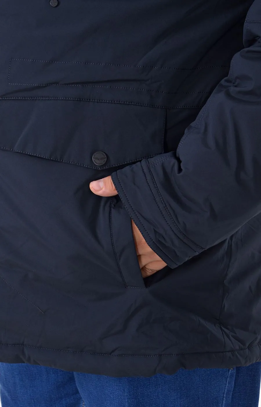 Куртка черная  удлинённая с капюшономСити классик большого размера