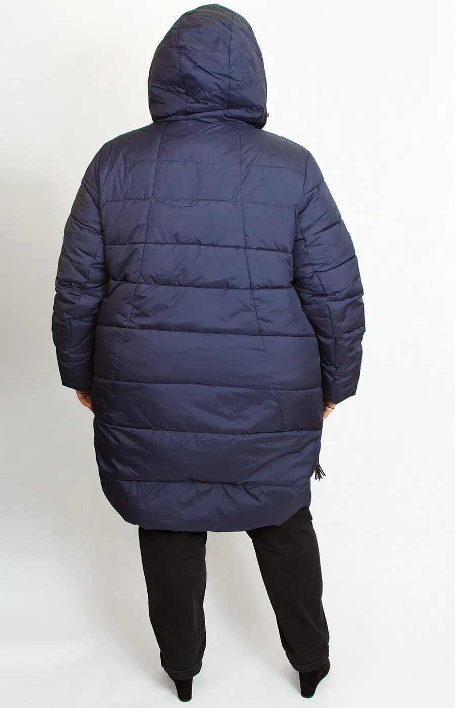 Зимнее пальто синего цвета большого размера